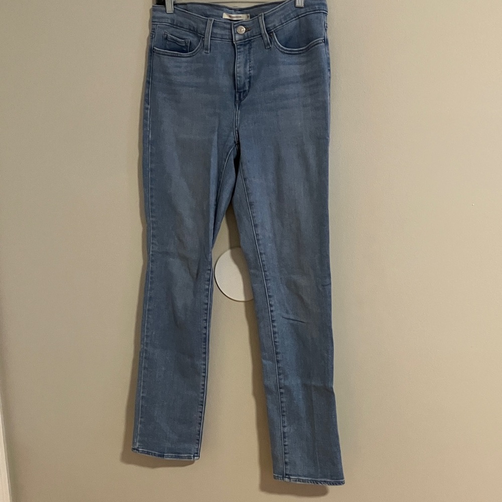 Levi's Women's Shaping Slim Blue Jeans 29x32